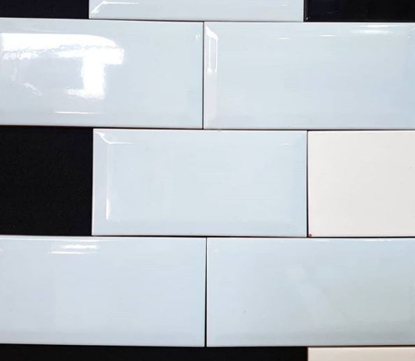 KITA Subway Glossy Light Blue Bevel 10x20